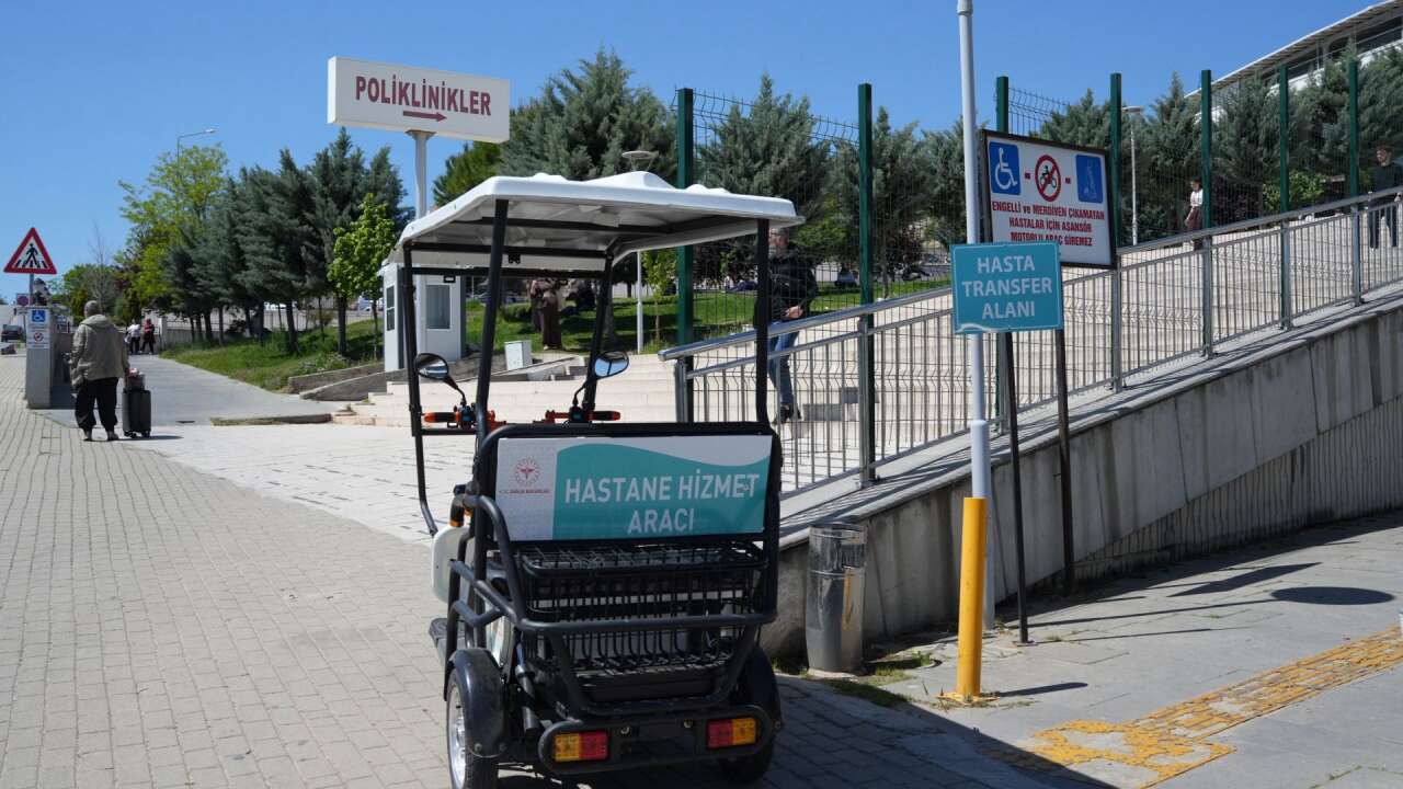 Muğla Eğitim Araştırma Hastanesinde Yaşlı ve Engelli Hastalara VİP Ulaşım Hizmeti 3